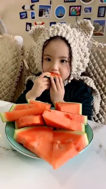 丫头吃瓜了,揭秘娱乐圈幕后风云